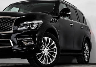 Подержанный автомобиль Infiniti QX80 2016 года (3 фото)