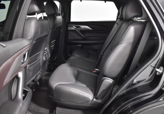 Подержанный автомобиль Mazda CX-9 2018 года (12 фото)