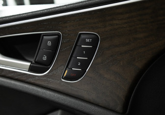 Подержанный автомобиль Audi A6 Sedan 2016 года (16 фото)