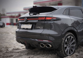 Подержанный автомобиль Changan UNI-K 2024 года (7 фото)