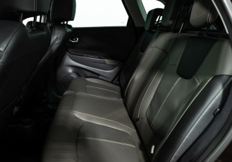 Подержанный автомобиль Renault Kaptur 2017 года (10 фото)