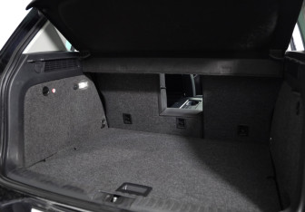 Подержанный автомобиль Volkswagen Tiguan 2016 года (27 фото)