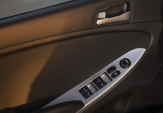 Подержанный автомобиль Hyundai Solaris Sedan 2015 года (13 фото)