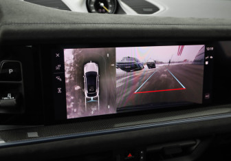 Подержанный автомобиль Porsche Cayenne 2023 года (20 фото)