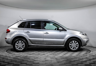 Подержанный автомобиль Renault Koleos 2013 года (4 фото)