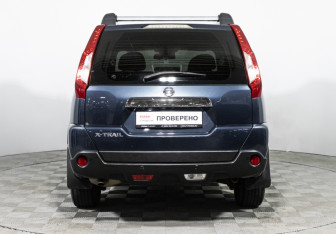 Подержанный автомобиль Nissan X-Trail 2012 года (6 фото)