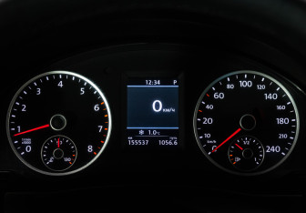 Подержанный автомобиль Volkswagen Tiguan 2012 года (21 фото)