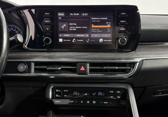Подержанный автомобиль Kia K5 2020 года (16 фото)