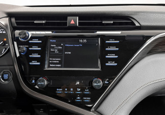 Подержанный автомобиль Toyota Camry Sedan 2019 года (16 фото)