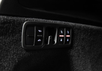 Подержанный автомобиль Audi Q7 2021 года (34 фото)