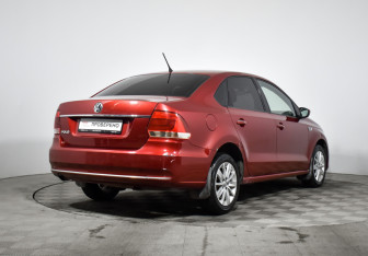 Подержанный автомобиль Volkswagen Polo Sedan 2016 года (5 фото)