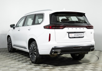 Подержанный автомобиль Exeed VX 2023 года (7 фото)