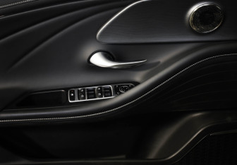 Подержанный автомобиль Chery Arrizo 8 2024 года (24 фото)