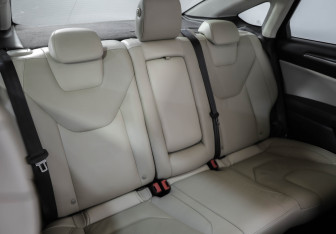 Подержанный автомобиль Ford Mondeo Sedan 2016 года (26 фото)