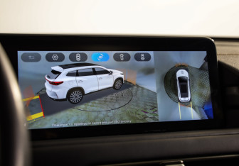 Подержанный автомобиль Exeed TXL 2023 года (18 фото)