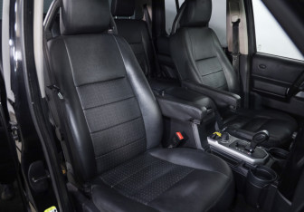 Подержанный автомобиль Land Rover Discovery 2008 года (23 фото)