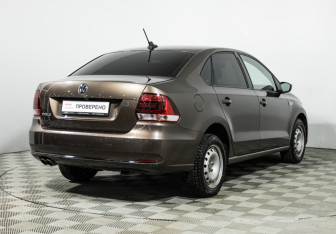 Подержанный автомобиль Volkswagen Polo Sedan 2018 года (5 фото)