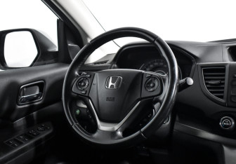 Подержанный автомобиль Honda CR-V 2013 года (15 фото)