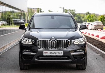 Подержанный автомобиль BMW X3 2020 года (4 фото)