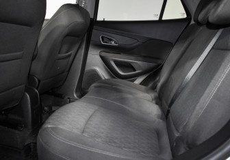 Подержанный автомобиль Opel Mokka 2014 года (11 фото)