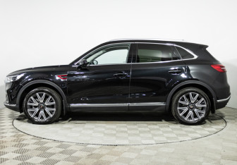 Подержанный автомобиль Hongqi HS5 2024 года (8 фото)