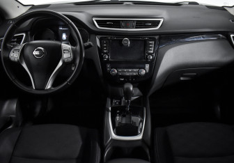Подержанный автомобиль Nissan Qashqai 2017 года (14 фото)