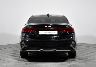 Подержанный автомобиль Kia Cerato Sedan 2022 года (6 фото)