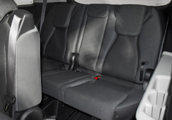 Подержанный автомобиль Kia Carnival 2021 года (12 фото)