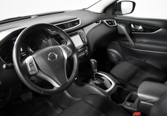 Подержанный автомобиль Nissan Qashqai 2018 года (9 фото)