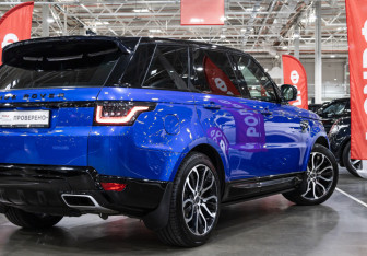 Подержанный автомобиль Land Rover Range Rover Sport 2018 года (14 фото)
