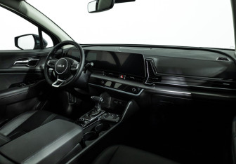 Подержанный автомобиль Kia Sportage 2025 года (9 фото)