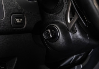 Подержанный автомобиль Infiniti QX70 2015 года (20 фото)