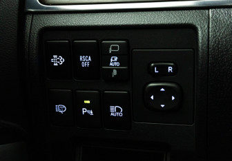 Подержанный автомобиль Toyota Land Cruiser Suv 2018 года (24 фото)