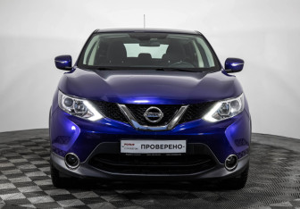Подержанный автомобиль Nissan Qashqai 2016 года (2 фото)
