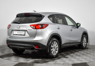 Подержанный автомобиль Mazda CX-5 2017 года (5 фото)