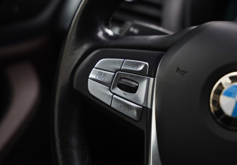 Подержанный автомобиль BMW X3 2019 года (14 фото)