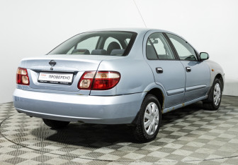 Подержанный автомобиль Nissan Almera Sedan 2004 года (5 фото)