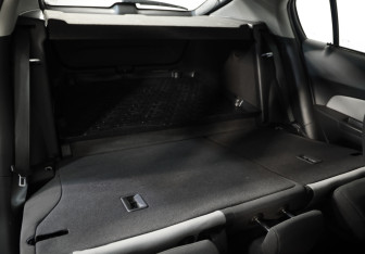 Подержанный автомобиль Chevrolet Cruze Hatchback 2012 года (22 фото)