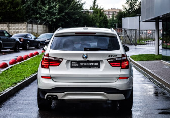 Подержанный автомобиль BMW X3 2015 года (6 фото)