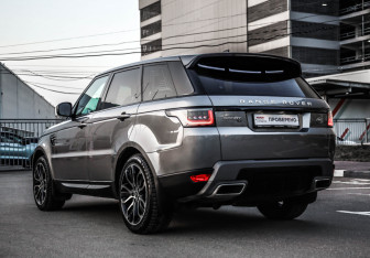 Подержанный автомобиль Land Rover Range Rover Sport 2020 года (8 фото)