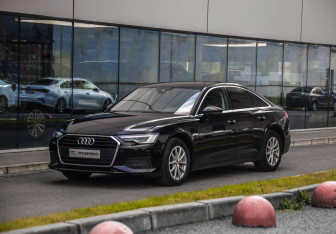 Подержанный автомобиль Audi A6 Sedan 2020 года (3 фото)