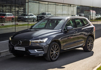 Подержанный автомобиль Volvo XC60 2021 года (3 фото)