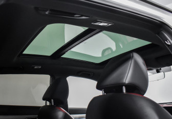 Подержанный автомобиль Geely Coolray 2020 года (18 фото)