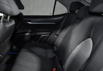 Подержанный автомобиль Toyota Camry Sedan 2020 года (12 фото)