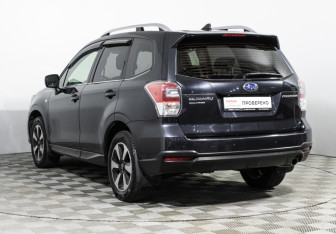 Подержанный автомобиль Subaru Forester Suv 2017 года (7 фото)