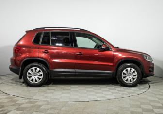 Подержанный автомобиль Volkswagen Tiguan 2013 года (4 фото)