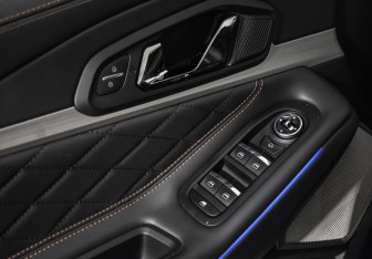 Подержанный автомобиль Exeed TXL 2022 года (10 фото)