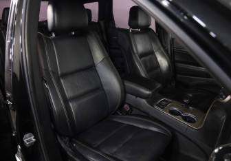 Подержанный автомобиль Jeep Grand Cherokee 2014 года (29 фото)