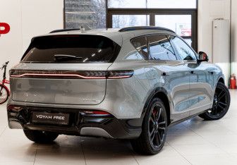 Новый Voyah Free 2025 (4 фото)