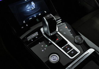 Подержанный автомобиль Chery Tiggo 8 Pro 2022 года (19 фото)